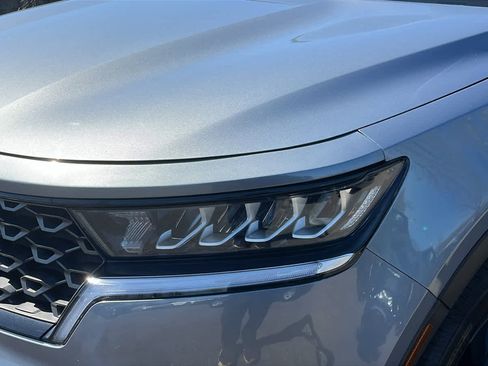 Used 2021 Kia Sorento S AWD/4WD image 9