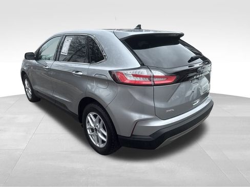 Used 2024 Ford Edge SEL image 18