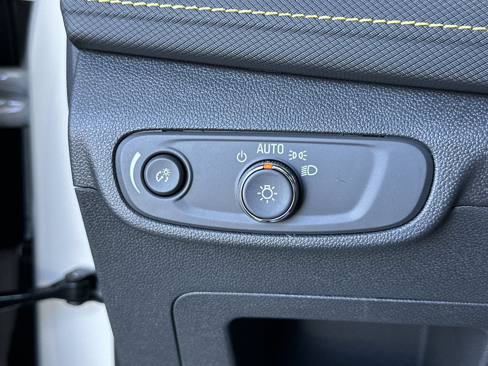 New 2026 Chevrolet TrailBlazer ACTIV w/ Convenience Package FWD image 17