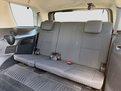 Used 2016 GMC Yukon SLE w/ HD Trailering Package AWD/4WD image 25