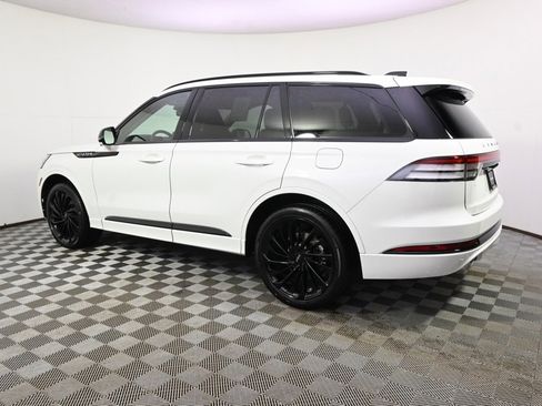 New 2026 Lincoln Aviator Reserve image 3