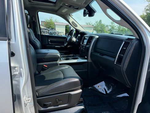 Used 2018 RAM 2500 Laramie w/ Sport Appearance Group AWD/4WD image 18
