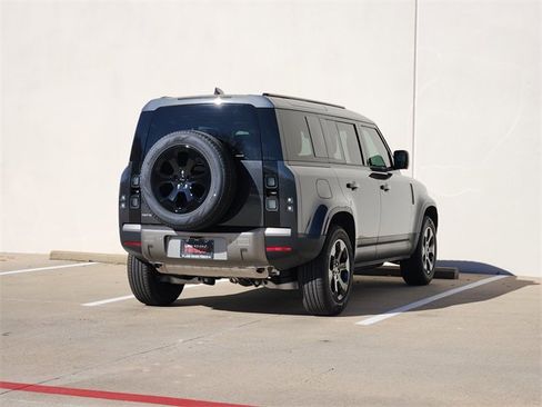 New 2026 Land Rover Defender 110 S image 4