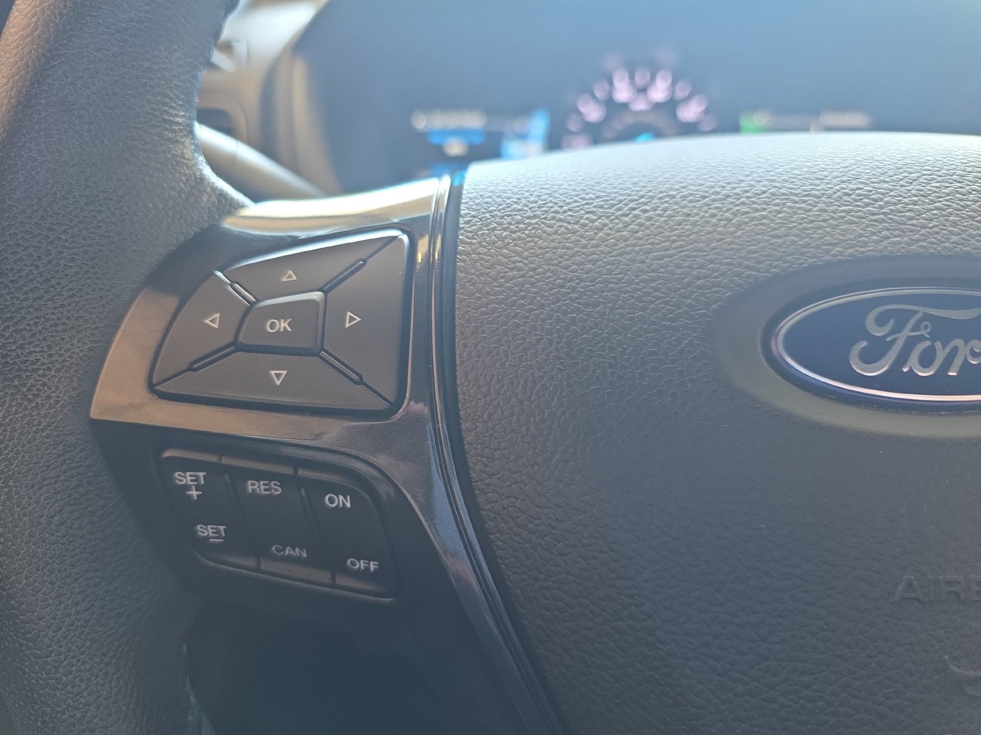 Used 2019 Ford Explorer XLT w/ Equipment Group 202A FWD image 17