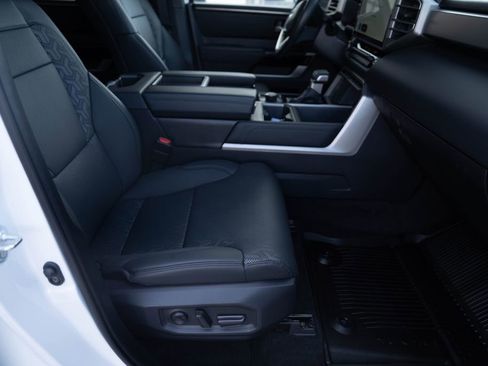 Used 2025 Toyota Tundra Limited image 15