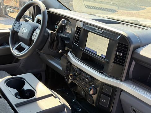 New 2026 Ford F250 XL w/ STX Appearance Package AWD/4WD image 9