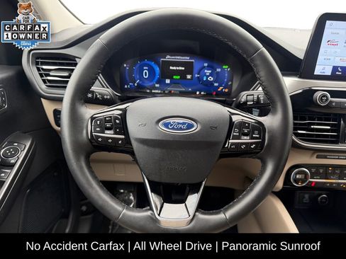 Used 2021 Ford Escape Titanium AWD/4WD image 12