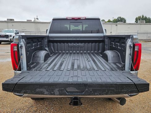 New 2026 GMC Sierra 3500 Denali w/ Denali Reserve Package image 4