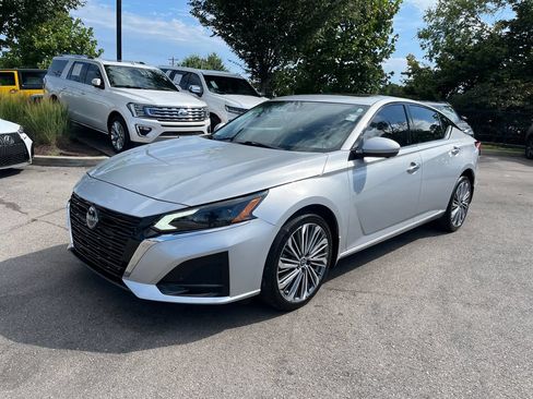 Certified 2024 Nissan Altima 2.5 SL AWD/4WD image 3