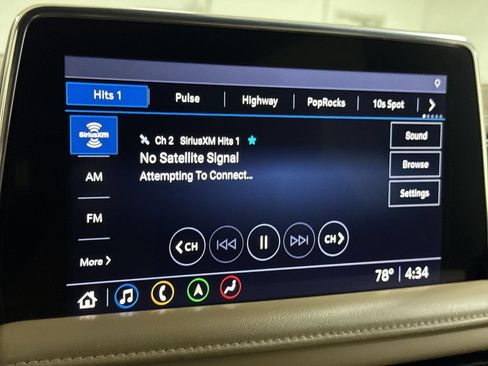 Used 2021 Chevrolet Suburban Premier AWD/4WD image 14