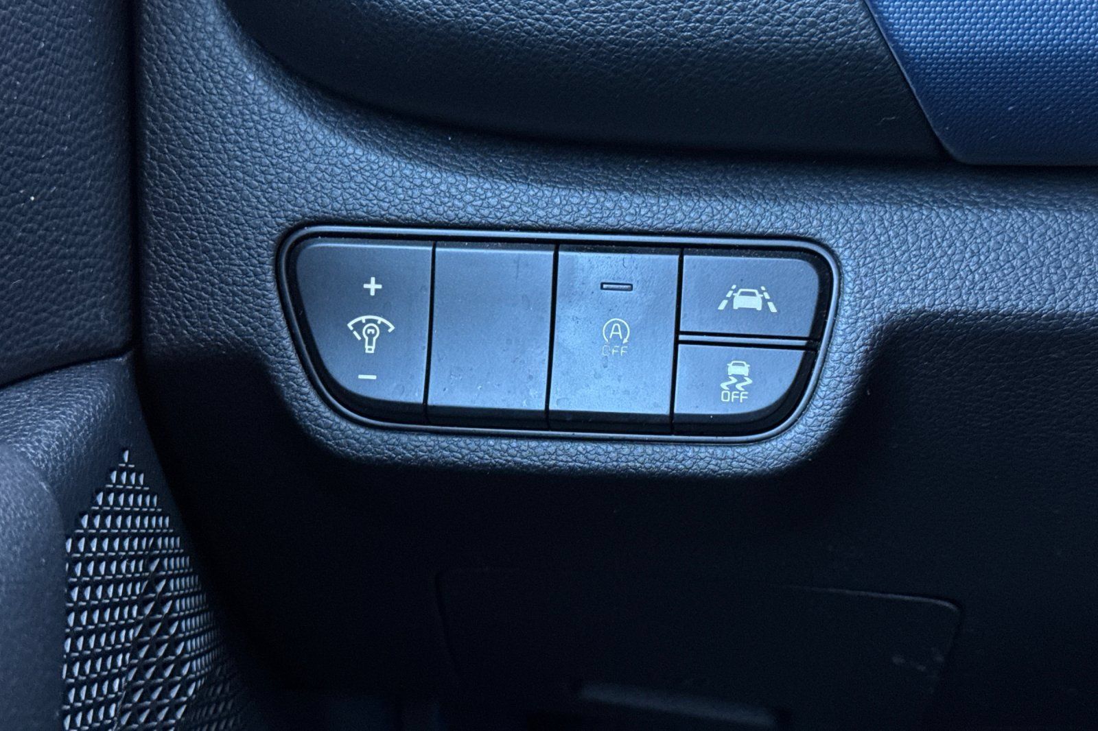 Used 2022 Kia Seltos Nightfall Edition AWD/4WD image 31