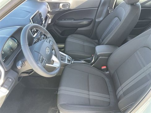 New 2026 Hyundai Venue SEL image 18
