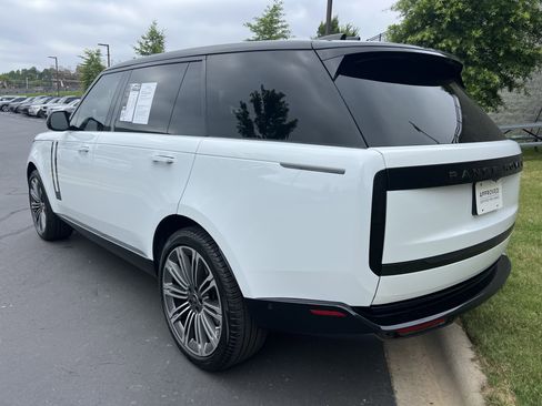 Certified 2024 Land Rover Range Rover Long Wheelbase SE AWD/4WD image 5