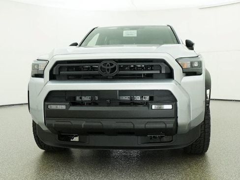 Used 2026 Toyota 4Runner SR5 RWD image 31