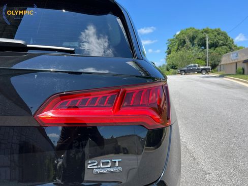 Used 2018 Audi Q5 2.0T Premium Plus w/ Premium Plus Package AWD/4WD image 17