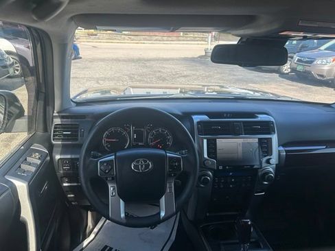 Used 2021 Toyota 4Runner Limited AWD/4WD image 18