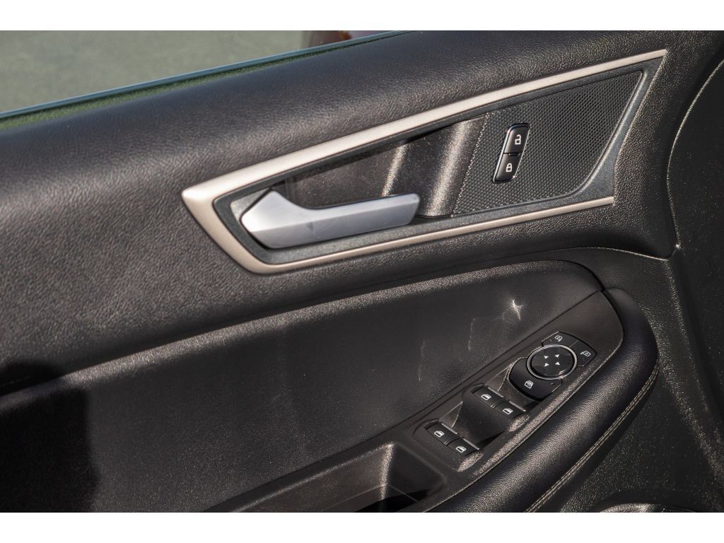 Used 2024 Ford Edge SEL w/ Convenience Package AWD/4WD image 19