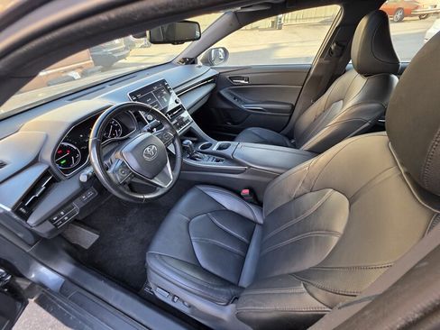 Used 2019 Toyota Avalon XLE w/ Moonroof Package FWD image 13