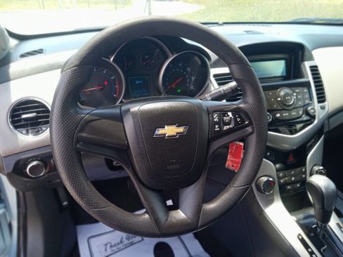 Used 2011 Chevrolet Cruze LS w/ Connectivity Package image 12