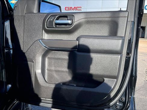 Used 2021 GMC Sierra 1500 AT4 image 18