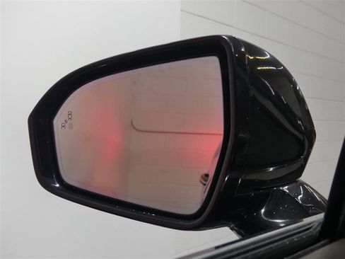 Used 2019 Lincoln Nautilus Black Label image 14