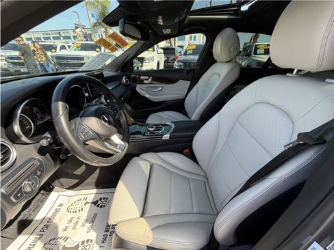 Used 2018 Mercedes-Benz C 300 Sedan w/ Premium Package image 19