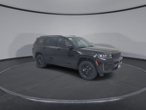 New 2026 Jeep Grand Cherokee L 4WD image 4