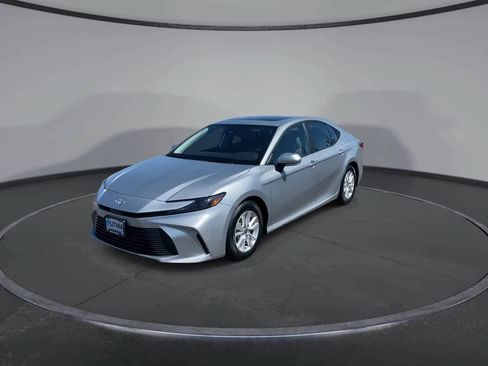 Certified 2025 Toyota Camry LE w/ Convenience Package FWD image 5