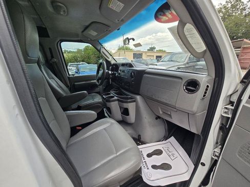 Used 2012 Ford E-150 and Econoline 150 RWD image 12