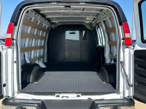 Used 2024 GMC Savana 2500 Work Van w/ Driver Convenience Package image 24