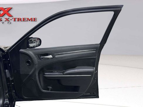 Used 2022 Chrysler 300 Touring w/ Sport Appearance Package RWD image 44