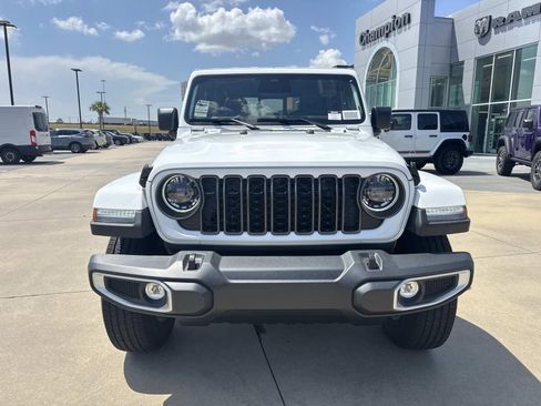 New 2026 Jeep Gladiator Sport AWD/4WD image 2