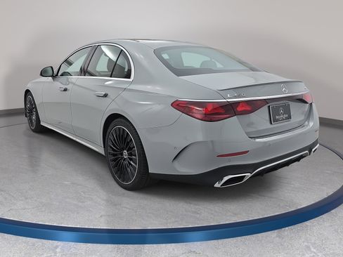 New 2026 Mercedes-Benz E 450 4MATIC Sedan image 7