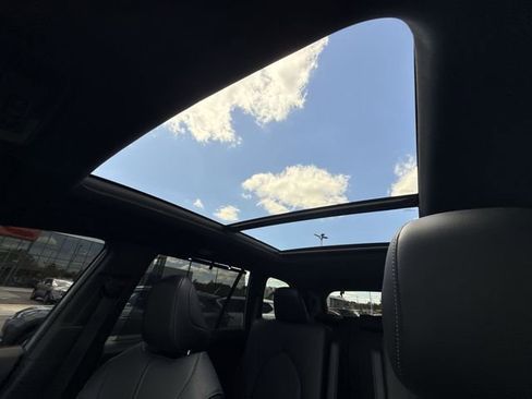 Used 2025 Toyota Grand Highlander AWD Hybrid image 21