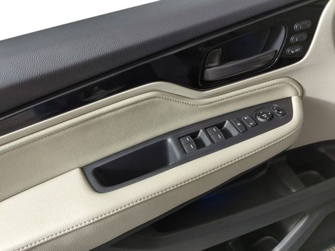 New 2026 Honda Odyssey Touring image 14