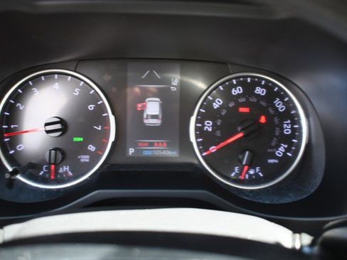 Certified 2019 Toyota RAV4 XLE w/ Carpet Mat Package image 32