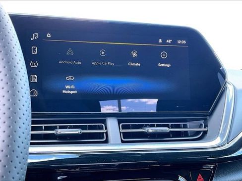 New 2026 Chevrolet Trax RS w/ Sunroof Package FWD image 21