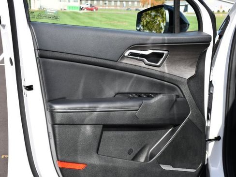 Used 2023 Kia Sportage X-Line w/ X-Line Premium Package image 11