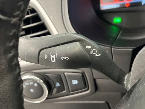 Used 2024 Ford Edge SEL image 45