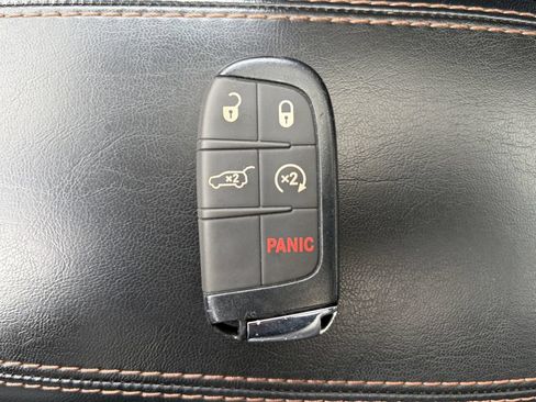Used 2022 Jeep Compass Limited w/ Elite Group AWD/4WD image 34