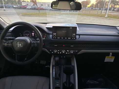 New 2025 Honda Accord SE image 27