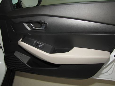 Certified 2023 Honda Accord LX image 21