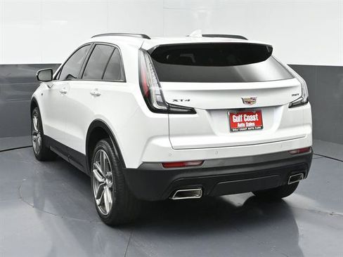 Used 2023 Cadillac XT4 Sport w/ Cold Weather Package FWD image 4
