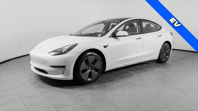 Used 2022 Tesla Model 3 Standard Range RWD image 2