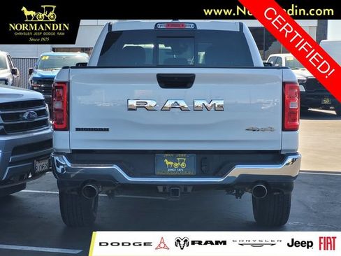 Certified 2025 RAM 1500 Big Horn AWD/4WD image 5