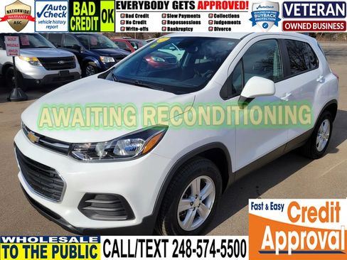 Used 2020 Chevrolet Trax LS w/ Tint and Cruise Package AWD/4WD image 1
