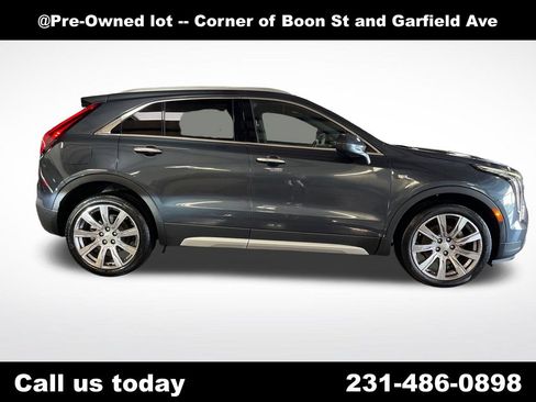 Used 2019 Cadillac XT4 Premium Luxury w/ Technology Package AWD/4WD image 6