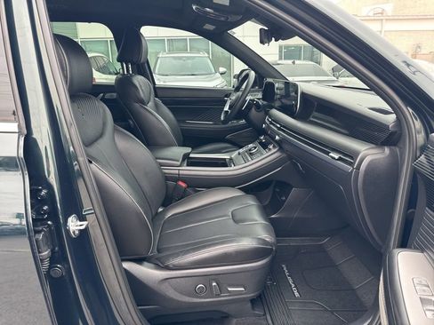 Used 2024 Hyundai Palisade Calligraphy image 16