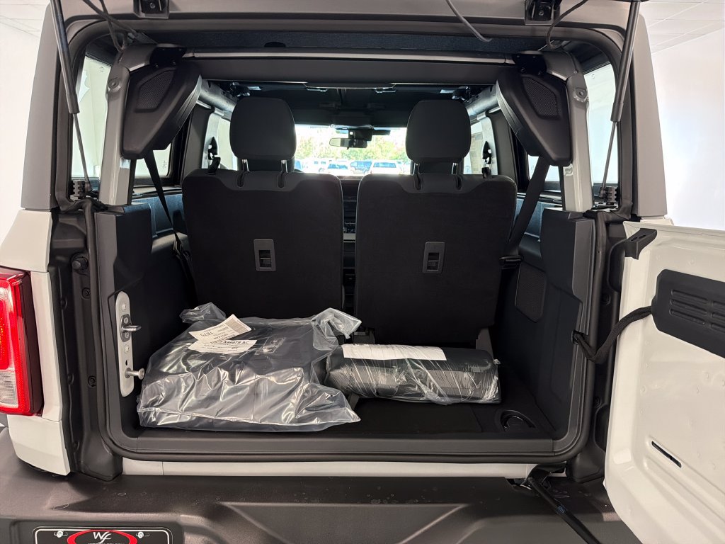 New 2026 Ford Bronco 2-Door w/ Sasquatch Package AWD/4WD image 8