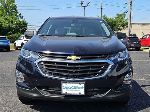 Certified 2020 Chevrolet Equinox LS w/ LS Convenience Package FWD image 2